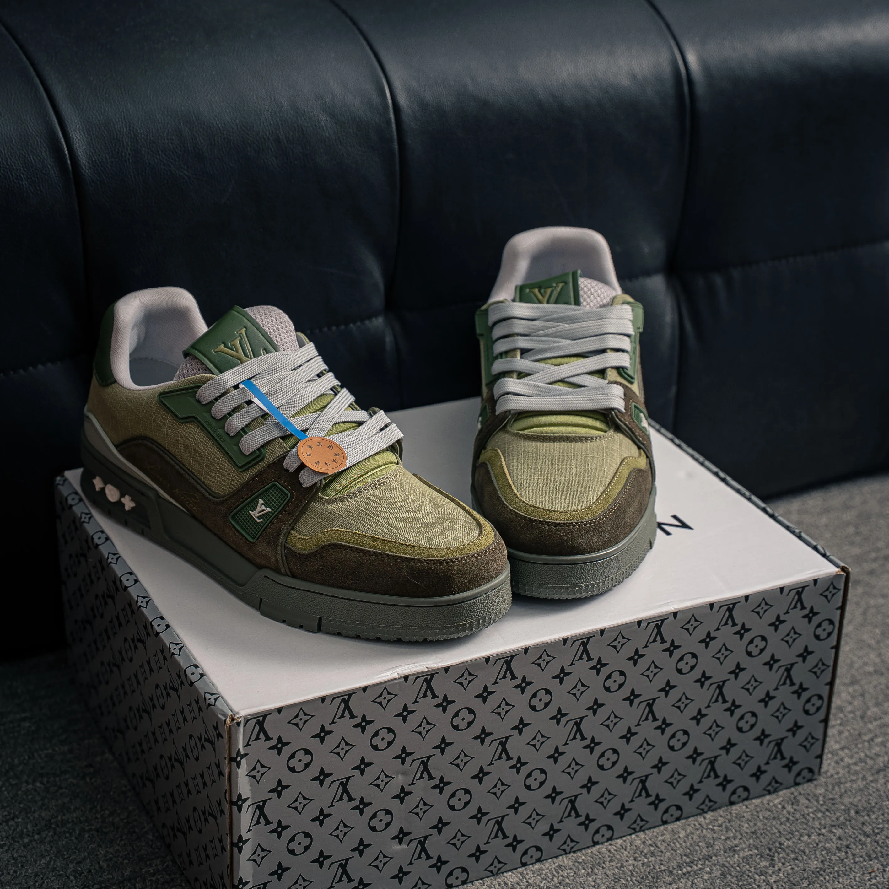 【L 2 】 Premium LV Classic New Arrival ✦ 1:1 ， ， ✦ Cowhide Leather Shoes ， LOGO ✦ + ，
